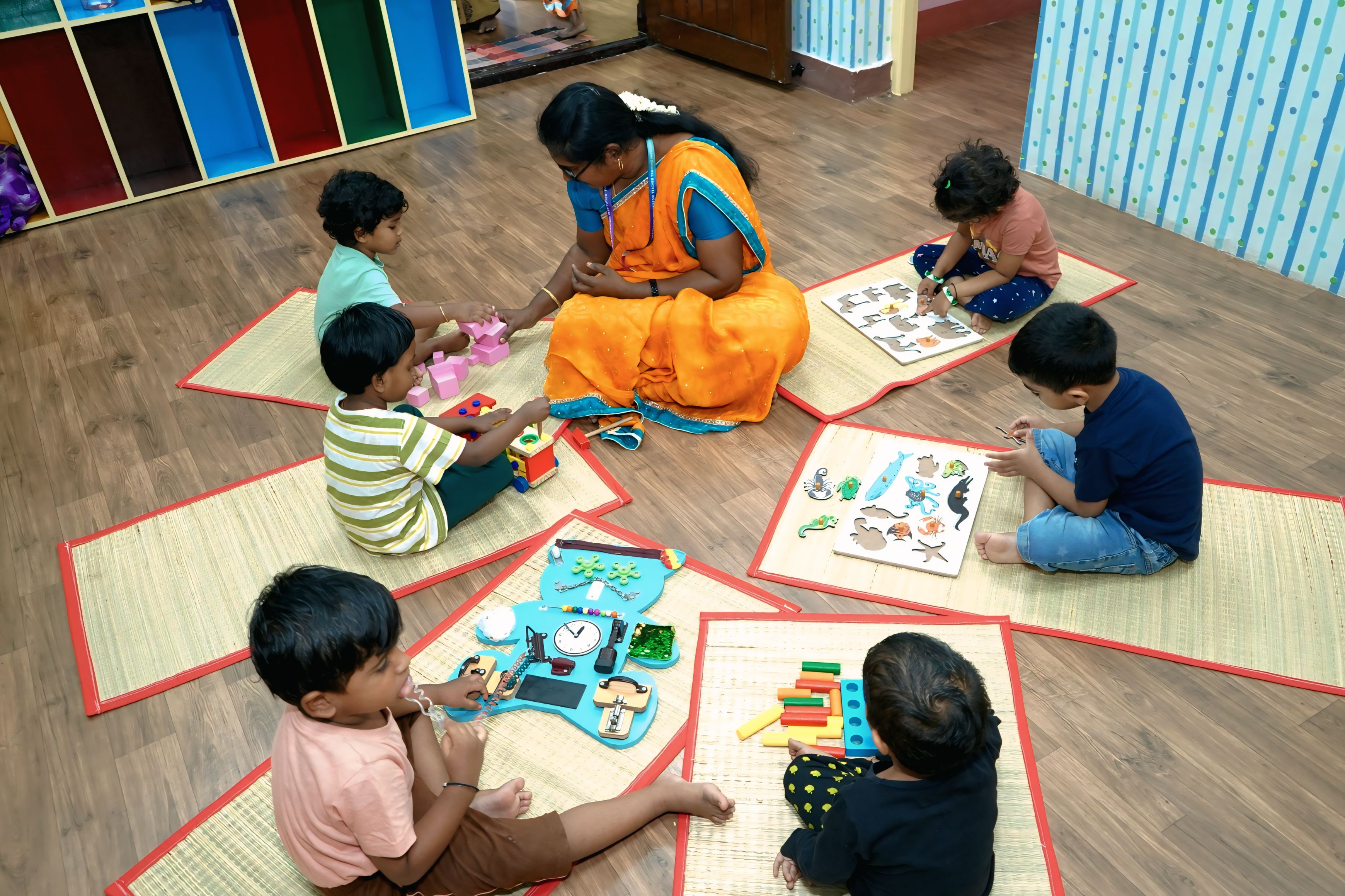 Freedom to Move, Freedom to Communicate.